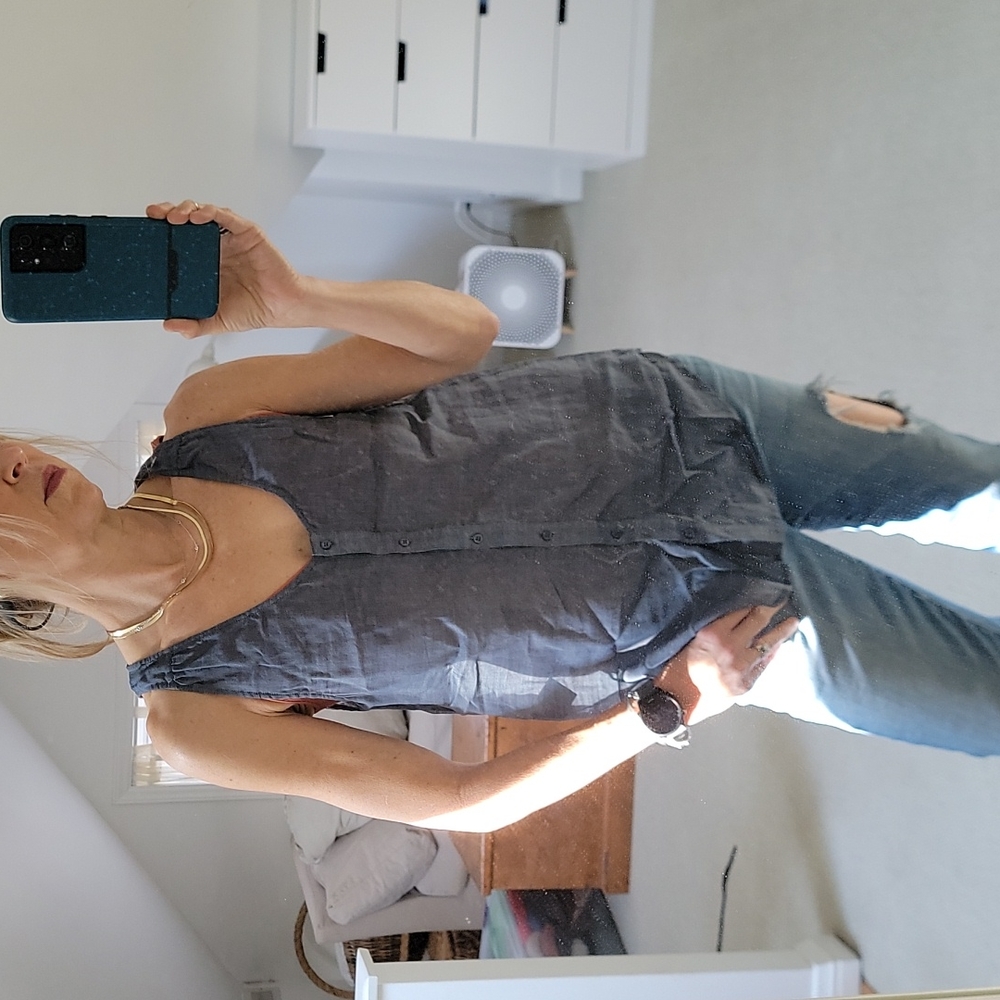 Joie lightweight sleeveless 100% cotton blouse